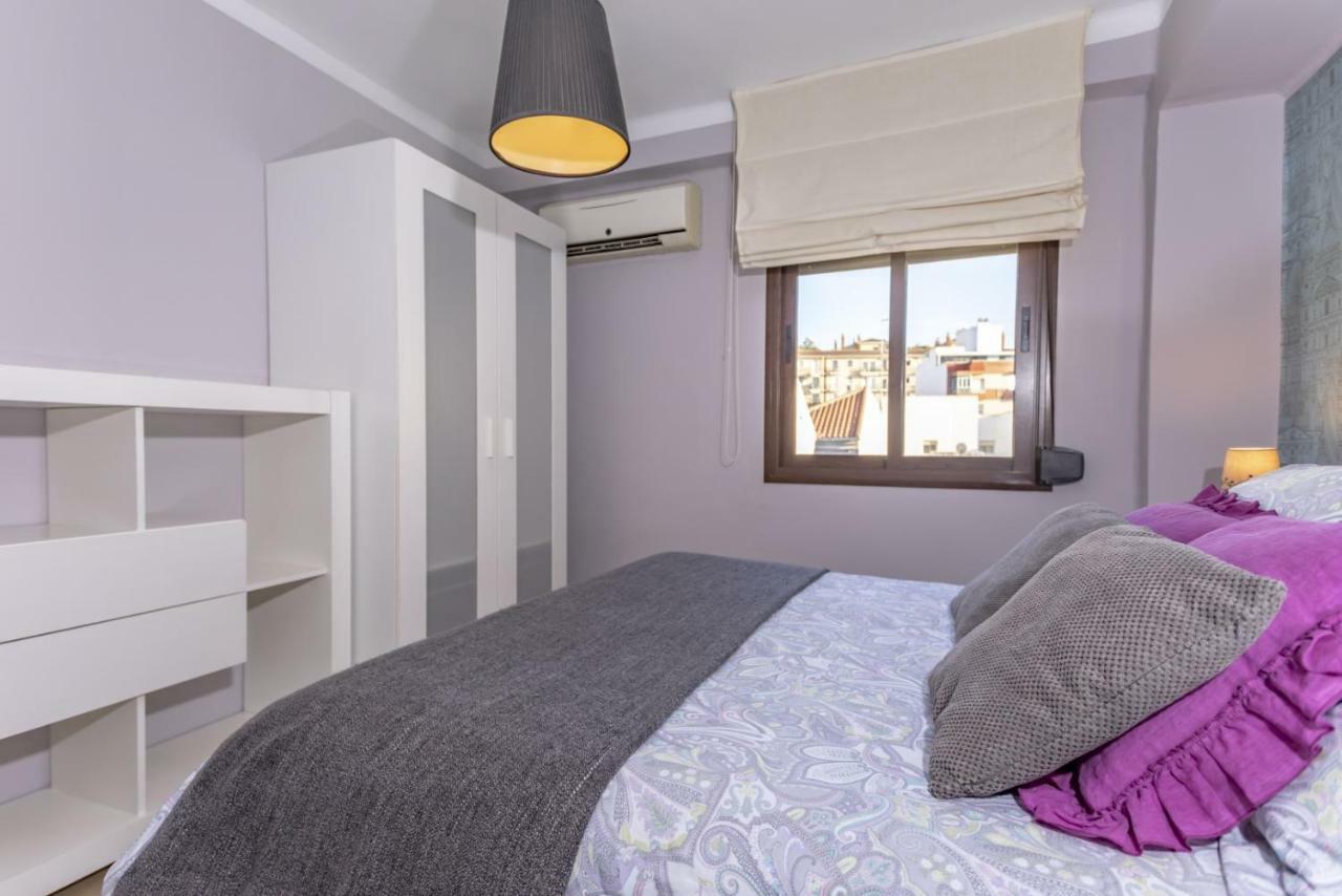 Junto A La Casa Natal De Picasso Apartment Malaga Ngoại thất bức ảnh